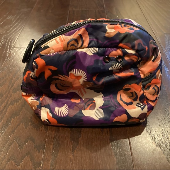 NWOT See by Chloe Floral Print Makeup Pouch - Multicolor 7x7x6 - Picture 4 of 5